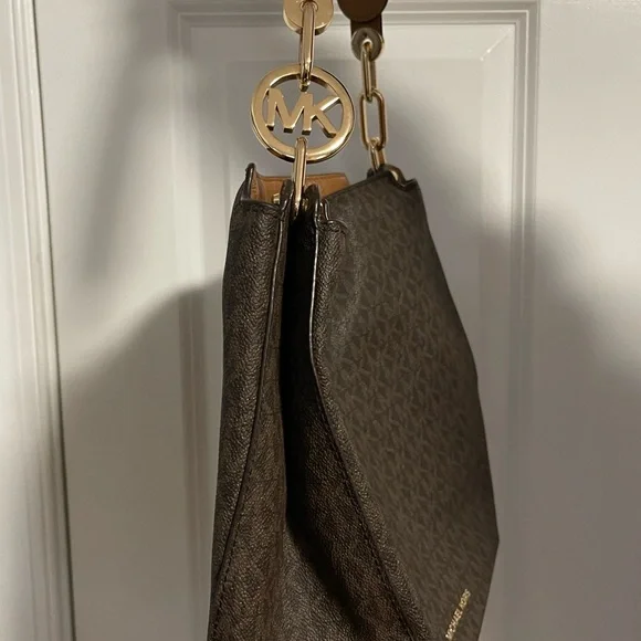 Michael Kors Purse - Picture 4 of 8